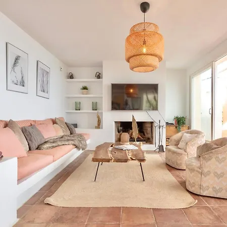 Perla, Luxury In With A Beautiful Sea View All The Way Up To Formentera Es Cubells