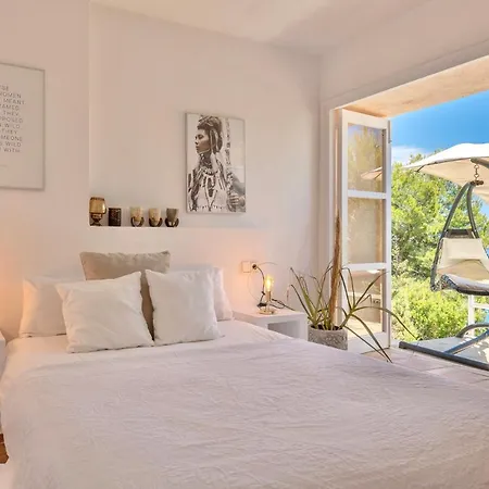 Perla, Luxury In With A Beautiful Sea View All The Way Up To Formentera Es Cubells